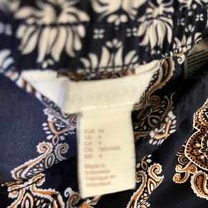 H&M conscious collection women’s shorts. Size 6.